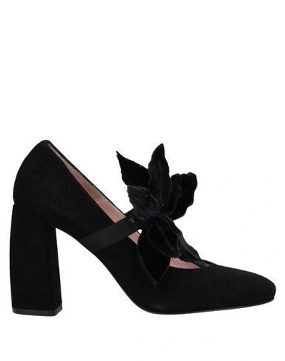 Anna F Pumps In Black