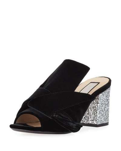 N°21 Velvet Block-heel Sandals In Black