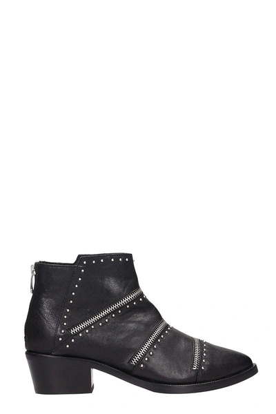 Janet & Janet Zipped Black Leather Ankle Boots