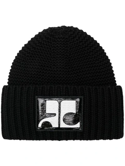 Courrèges Logo Patch Ribbed Hat In Black