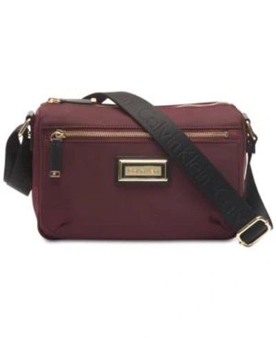 Calvin Klein Belfast Crossbody In Merlot