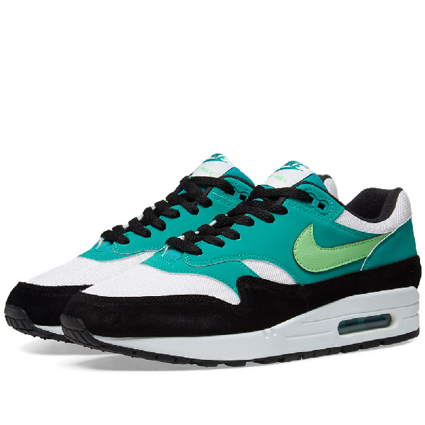 Men's Air Max 1 Low Top Sneakers in Green Men's Air Max 1 Low Top Sneakers in Green
