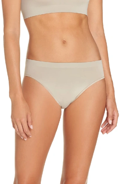 Hanro 'touch Feeling' High Cut Briefs In Natural Stone