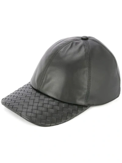 Bottega Veneta Leather Cap In Black