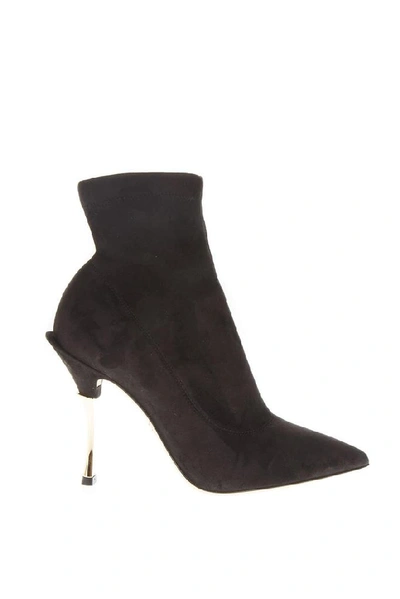 Dolce & Gabbana Pointed Ankle Boots In Black