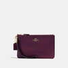 Coach Kleine Tasche Mit Handschlaufe In Brass/plum