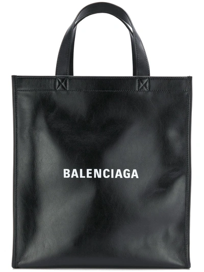 Balenciaga Shopper Mit Logo-print In Black