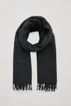 Cos Wool-cashmere Scarf In Black