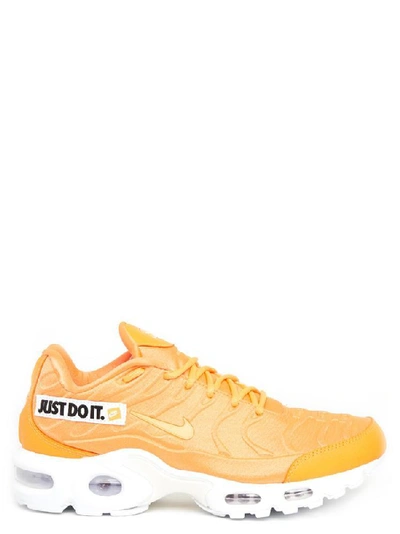 Nike Air Max Plus Se Shoes In Orange