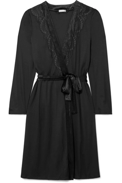Hanro Ava Lace And Velvet-trimmed Modal And Silk-blend Robe In Black