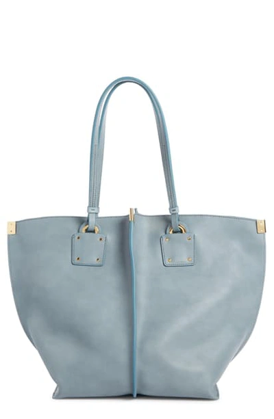 Chloé Vick Wide Leather Tote Bag In Cloudy Blue