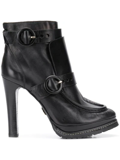 Buffalo Heeled Ankle Boots In Black