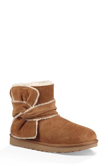 ugg mini bow spill seam bootie