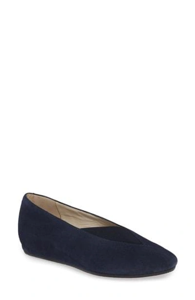Amalfi By Rangoni Veloce Flat In Navy Suede