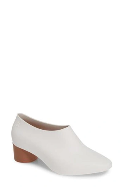 Melissa Mid Pump In White Brown Rubber
