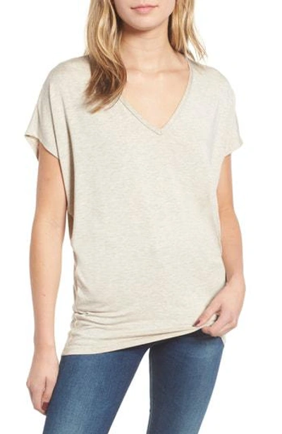 Amour Vert 'mayr' V-neck Tee In Oatmeal