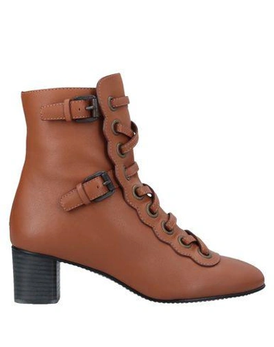 Chloé Ankle Boot In Tan