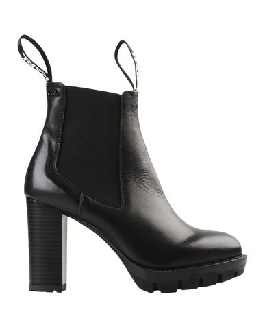 karl lagerfeld voyage boots