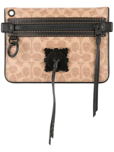 Coach 22 Clutch Bag In Brown