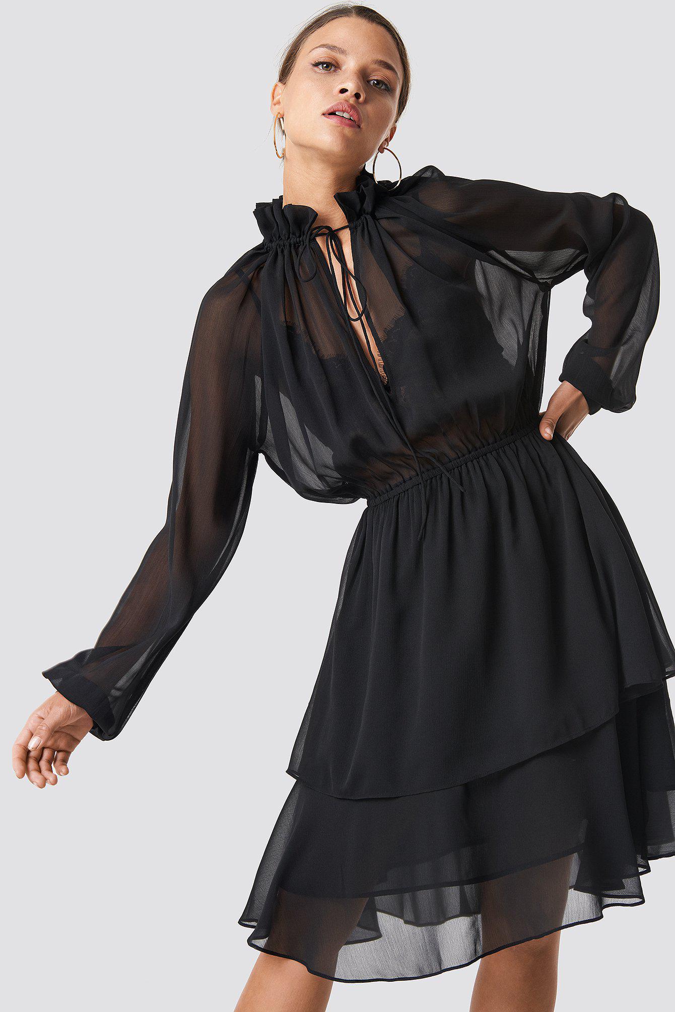 black frill dress
