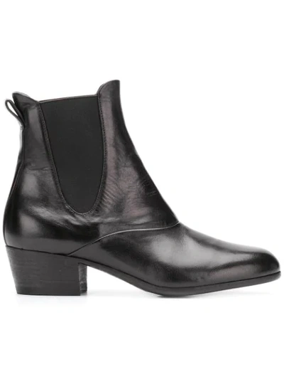 Pantanetti Heeled Chelsea Boots In Black