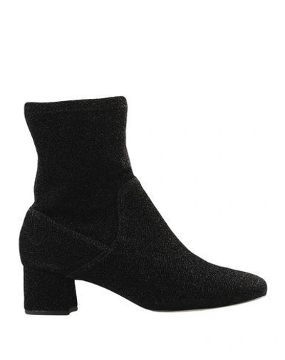 Essentiel Antwerp Ankle Boot In Black