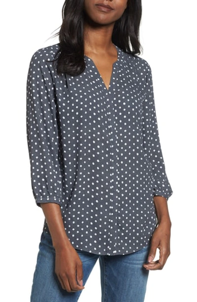 Nydj Pleat Back Blouse In Textured Dots Black