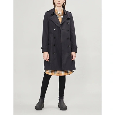 Burberry Womens Midnight Black Heritage Chelsea Check-trimmed Cotton Trench Coat