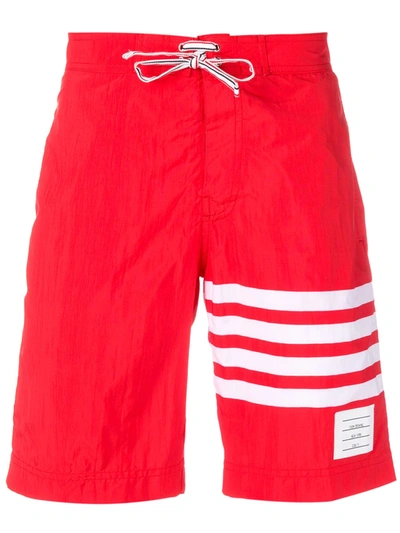 Thom Browne 4条纹前扣泳裤 In Red