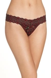 Hanky Panky Cross-dyed Signature Lace Low-rise Thong In Black/ Red