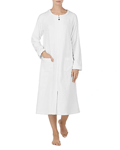 Eileen West Short Fleece Robe In White