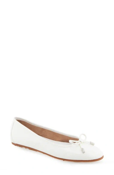 Aerosoles Pia Ballet Flat In White Patent Polyurethane