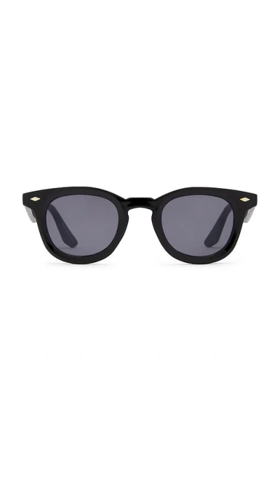 Aire Aperture Sunglasses In Black & Smoke Mono