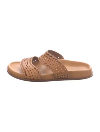 Pre-owned Alaïa Leather Lace Pattern Slides In Brown