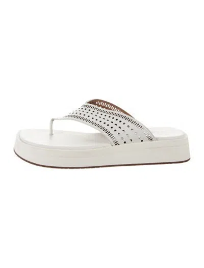 Pre-owned Alaïa Leather Lasercut Accents Flip Flops In White