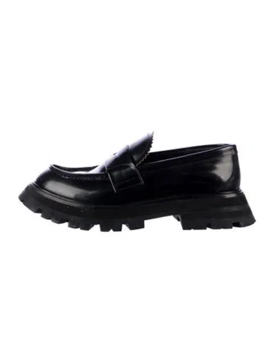 Pre-owned Alexander Mcqueen Leather Loafers In Black