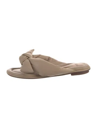 Pre-owned Alexandre Birman Leather Bow Accents Flip Flops In Neutrals