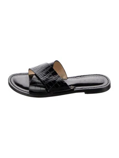 Pre-owned Amanu Embossed Leather Animal Print Slides In Black