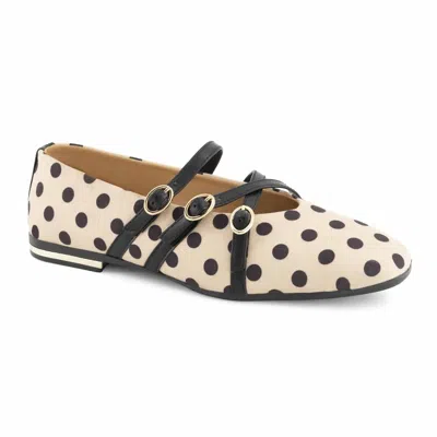Andrea Women's Mary Jane Flat Shoes In Beige In Neutral