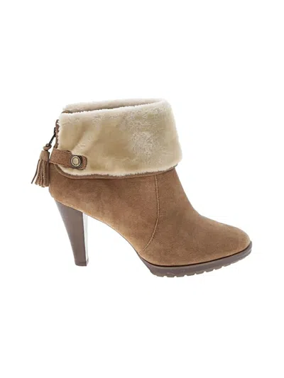 Pre-owned Anne Klein Ankle Boots In Tan