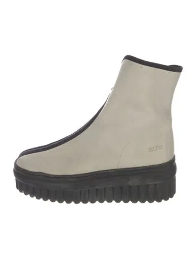 Pre-owned Arche Leather Boots In White