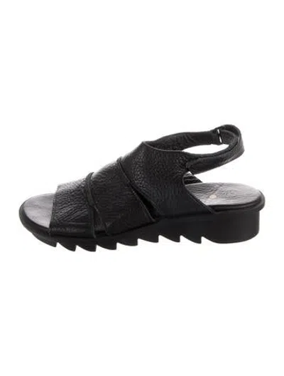 Pre-owned Arche Leather Sandals In Black
