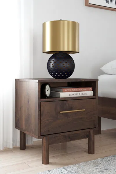Ashley Calverson 20" 1 Drawer Nightstand In Mocha