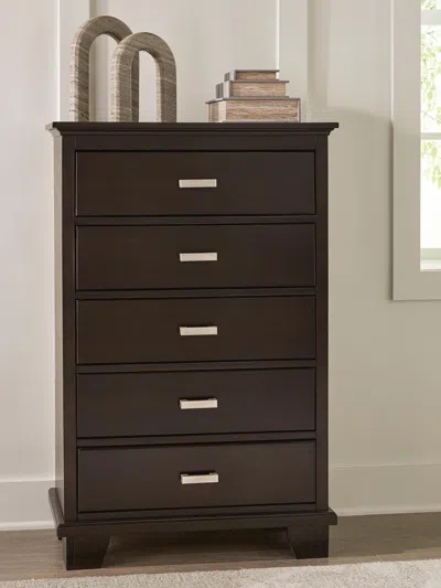 Ashley Covetown 5 Drawer Chest Of Drawers In Dark Brown