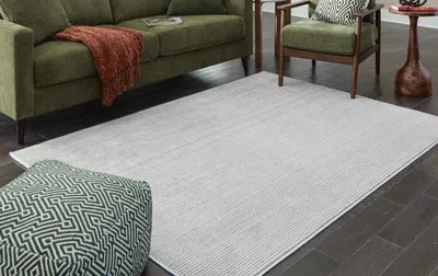 Ashley Eduring 5' X 7' Rug In Ivory/taupe