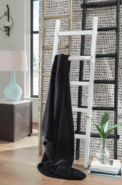 Ashley Gayelery Throw In Black