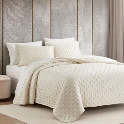 Ashley Hiend Accents Lyocell 3-piece King Quilt Set In Ivory