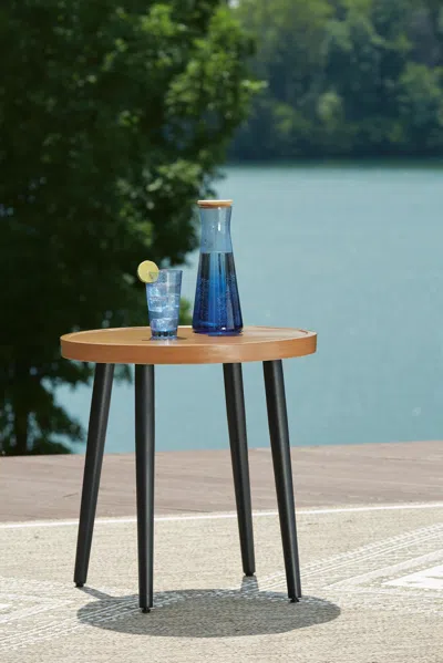 Ashley Horizon Hall Outdoor End Table In Two-tone Brown