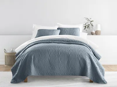 Ashley Ienjoy Home All Season 3 Piece Full/queen Floral Stitch Quilt Set With Shams In Dusk Blue