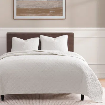 Ashley Indigo Hill 3-piece King Comfort Quilt Set In White